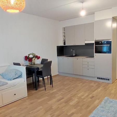 Ruby Studio 5Min To Vantaa Airport And 20Min To Helsinki Center Daire Dış mekan fotoğraf
